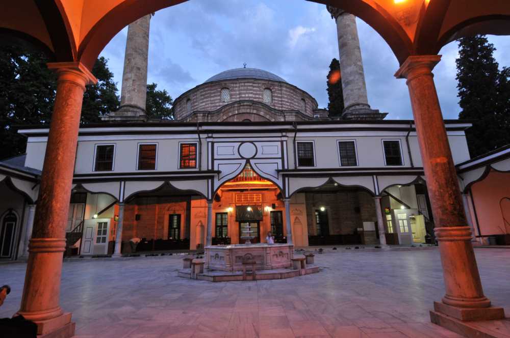 EMİR SULTAN’IN GÜZELLİKLERİ